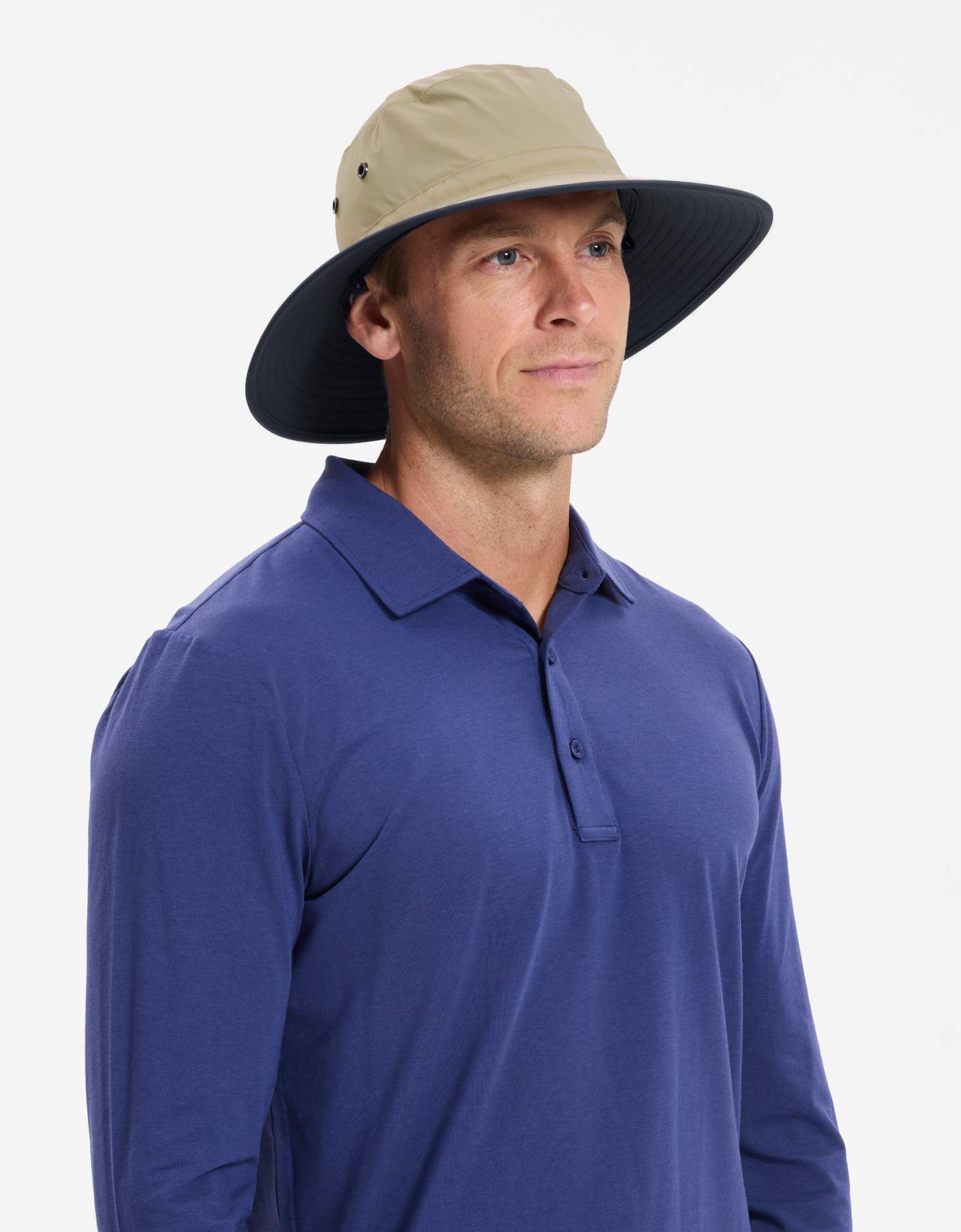 Beige / Navy