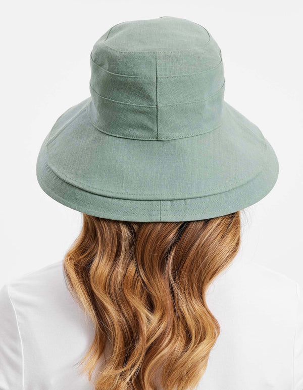 Soft Green / Beige