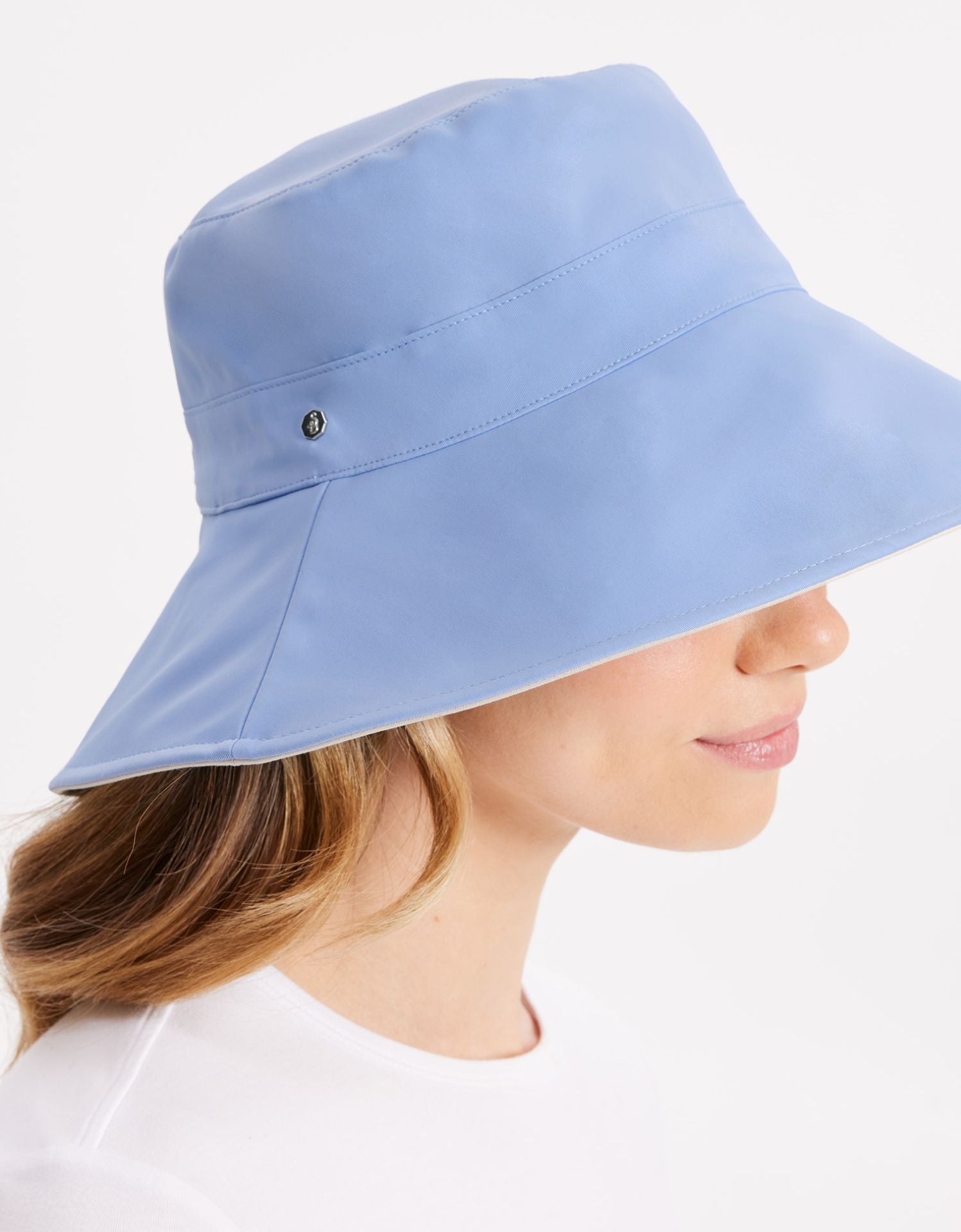 Blue Sky / Beige
