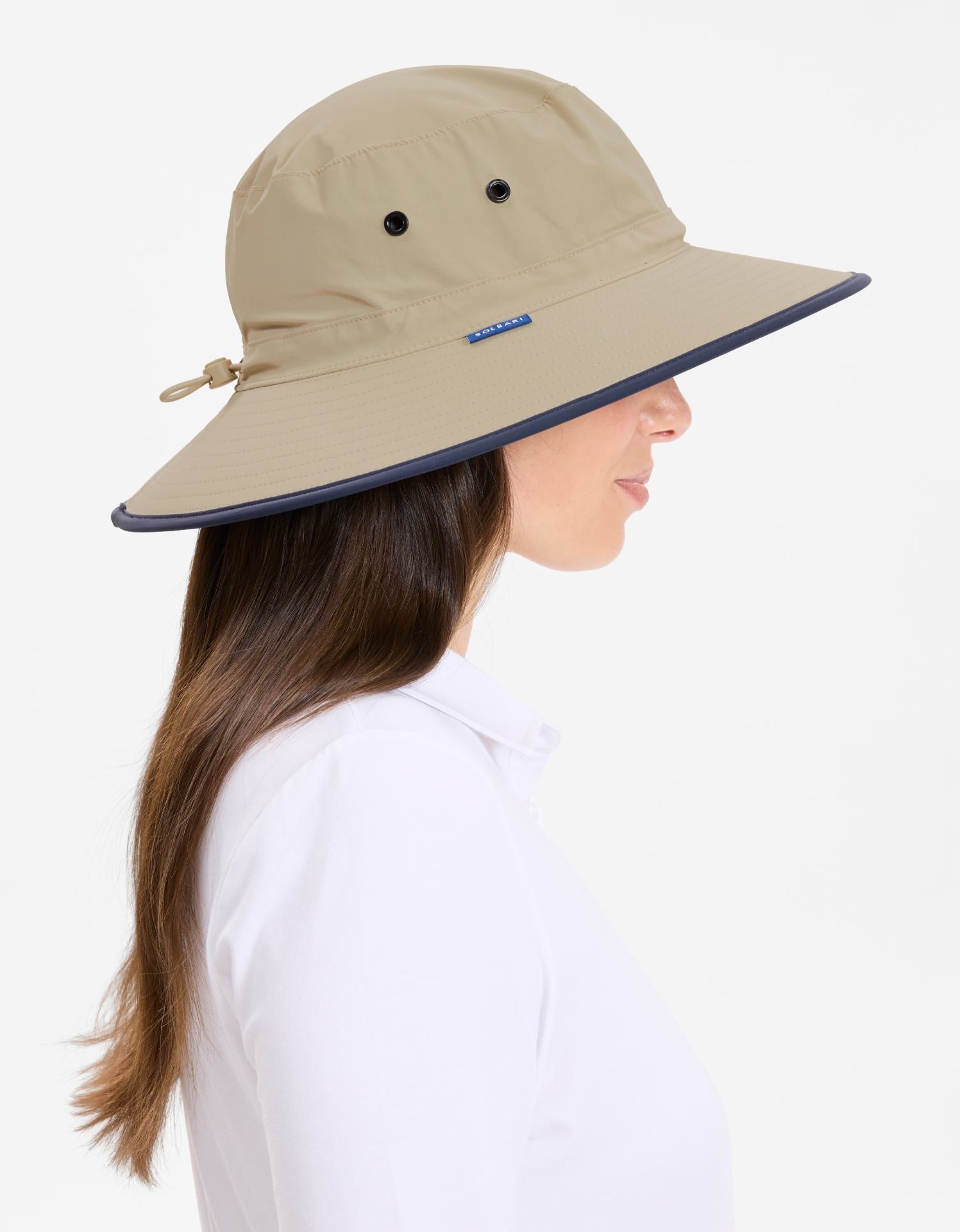Beige / Navy