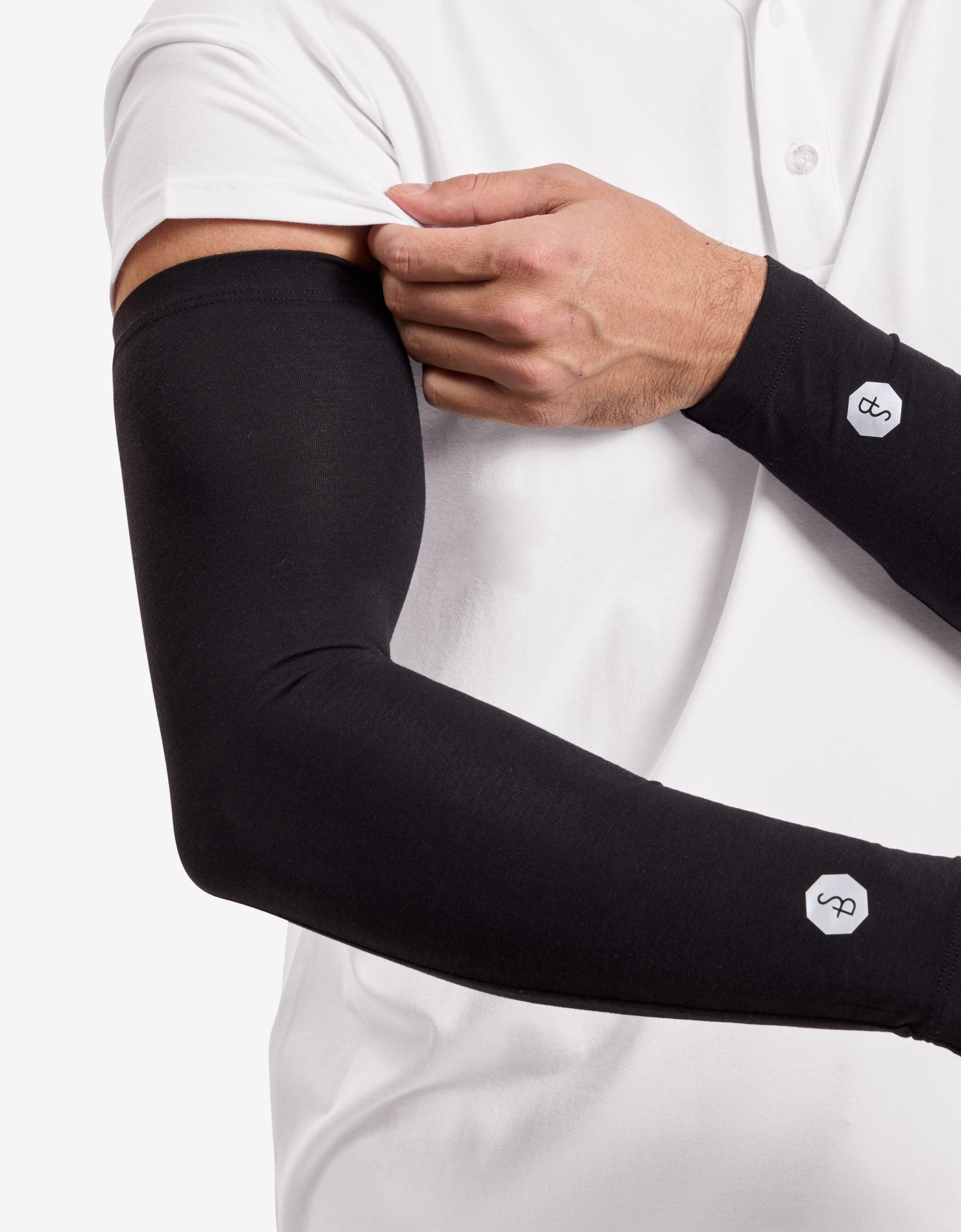 Black,No Thumbholes
