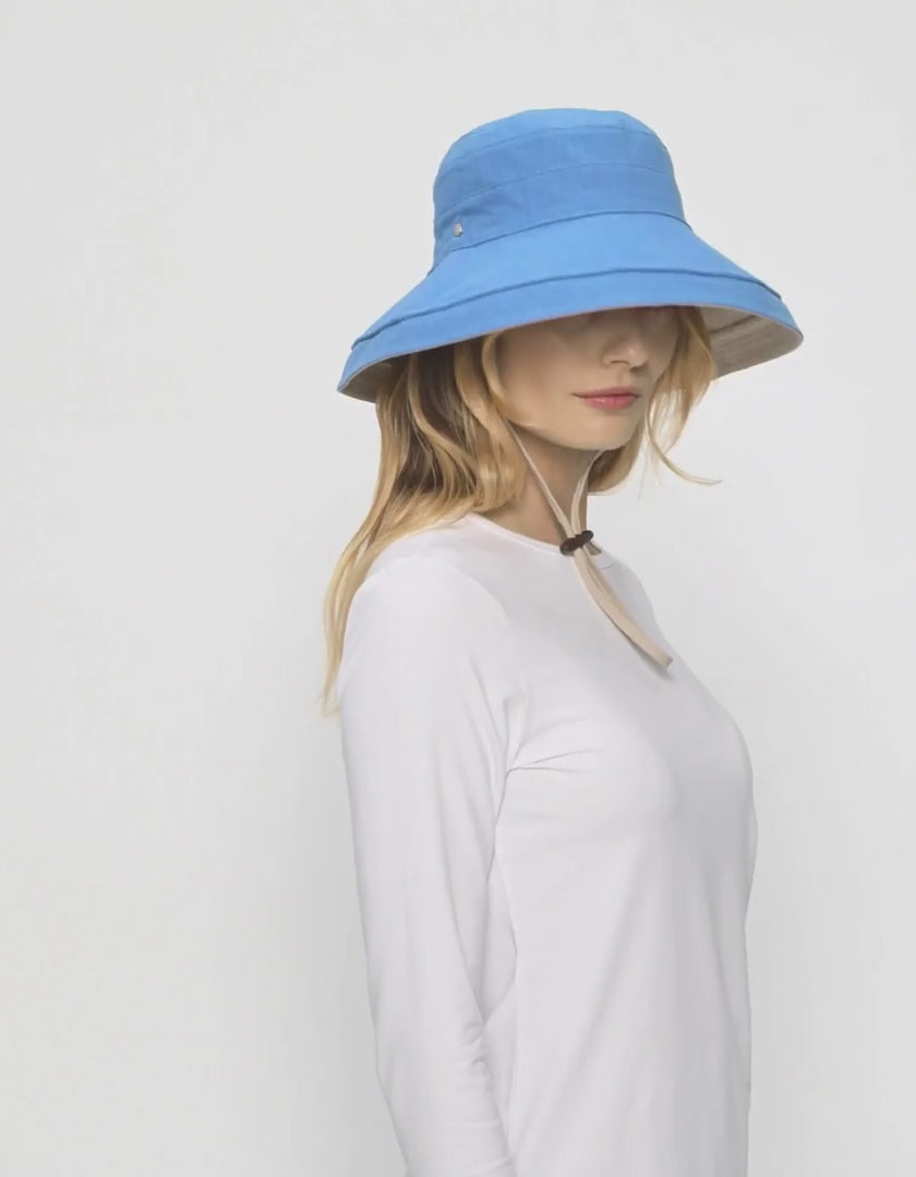 Blue / Beige